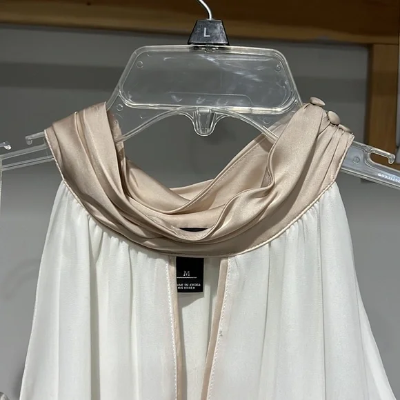 White House Black Market Mock Neck Sleeveless Top - Picture 3 of 8